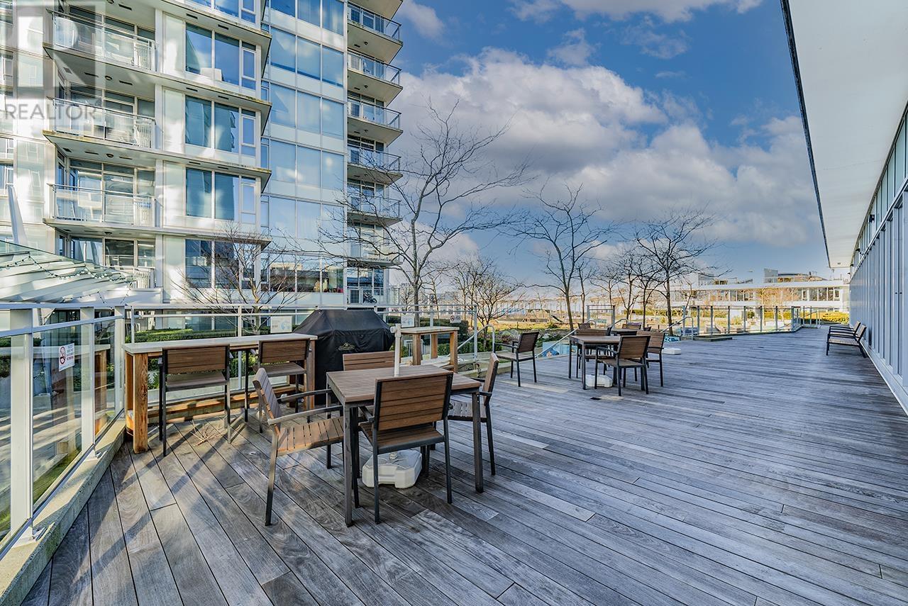 Listing Picture 27 of 29 : 6018 5511 HOLLYBRIDGE WAY, Richmond / 烈治文 - 魯藝地產 Yvonne Lu Group - MLS Medallion Club Member