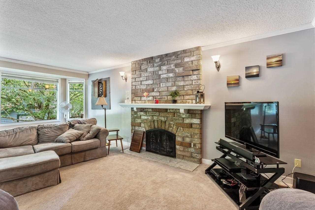 Property at 31721 CHARLOTTE AVENUE image 3