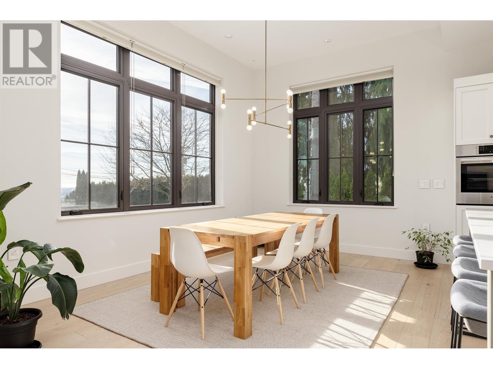 Listing Picture 9 of 33 : 2362 BURQUITLAM DRIVE, Vancouver / 溫哥華 - 魯藝地產 Yvonne Lu Group - MLS Medallion Club Member