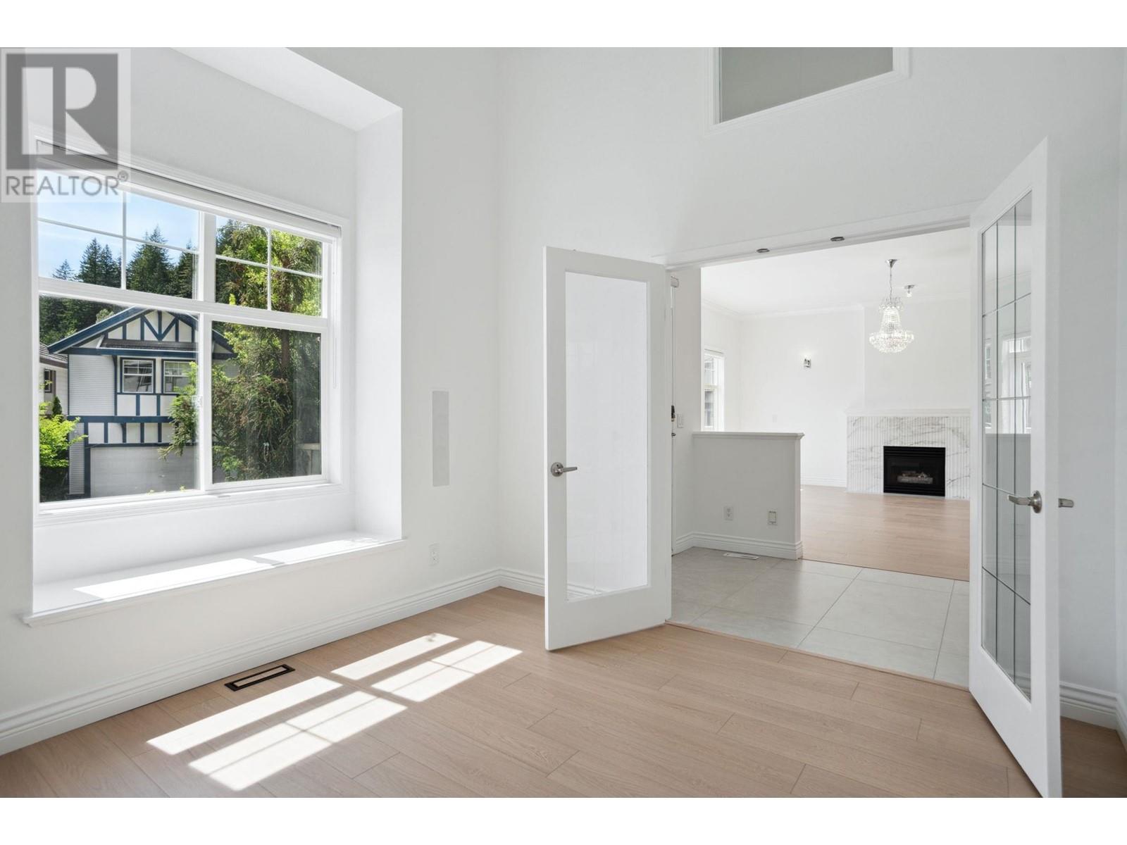 1699 Arbutus Place, Coquitlam, British Columbia  V3E 3K2 - Photo 12 - R2923325