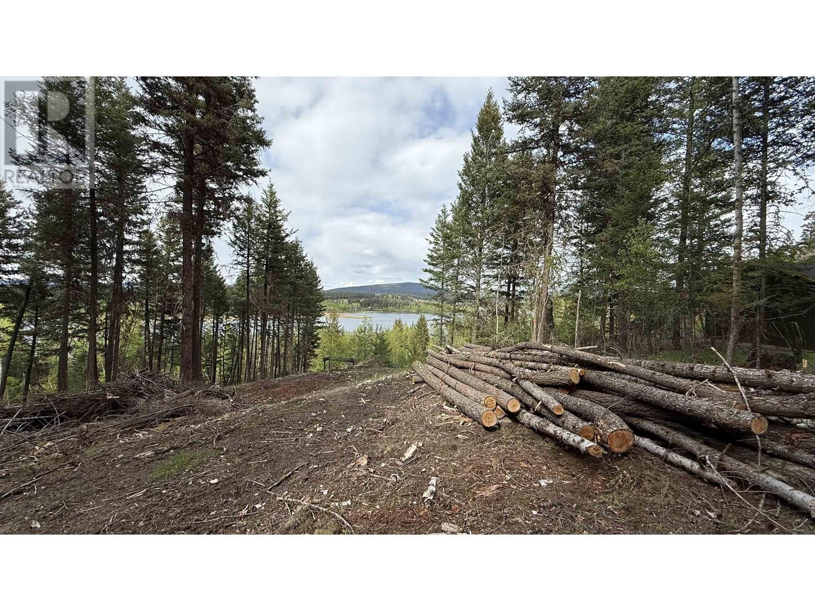 5259 MACKAY CRESCENT, 108 mile ranch, British Columbia