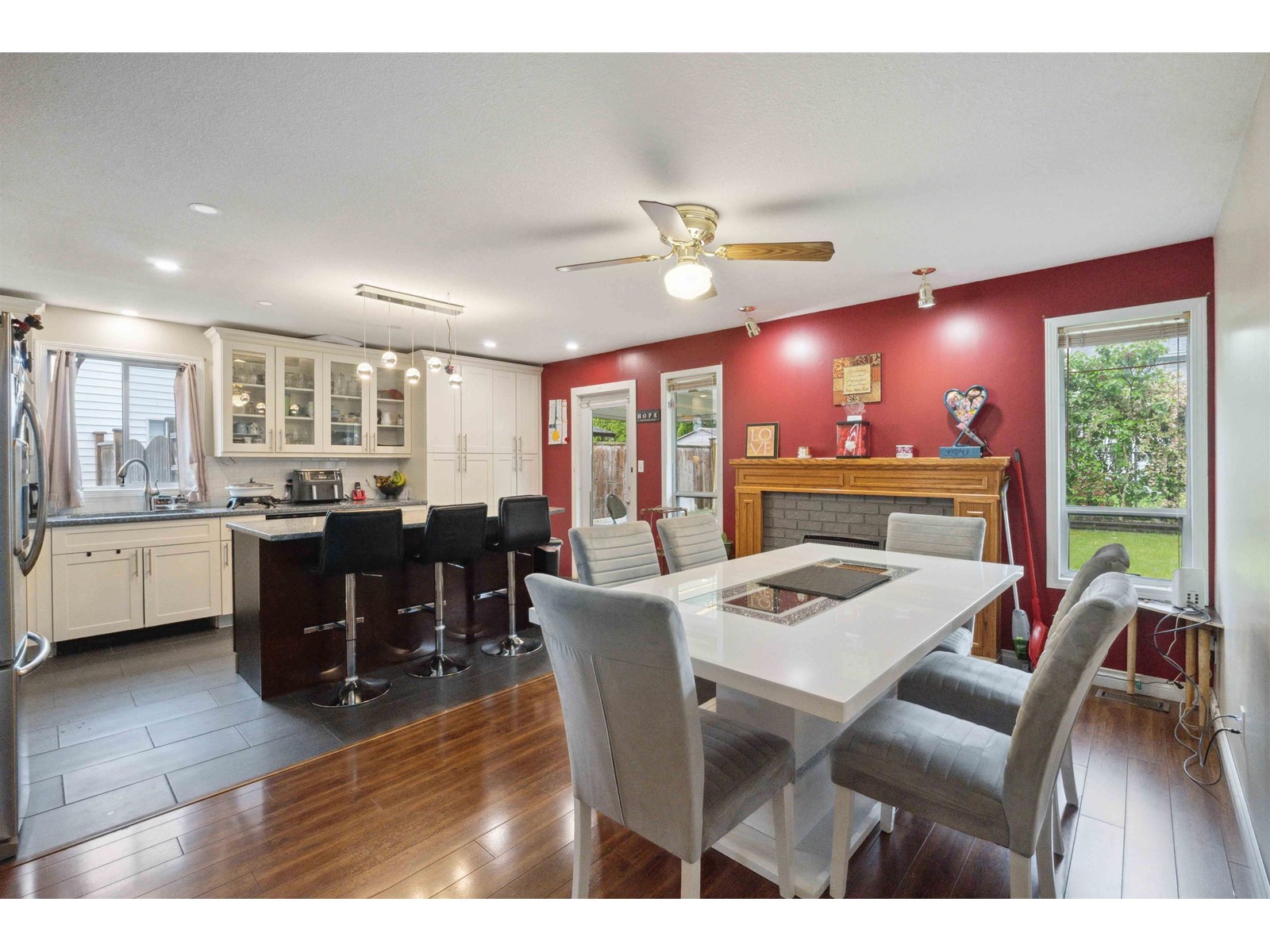 2717 Dehavilland Court, Abbotsford, British Columbia  V2T 5L3 - Photo 10 - R2959717