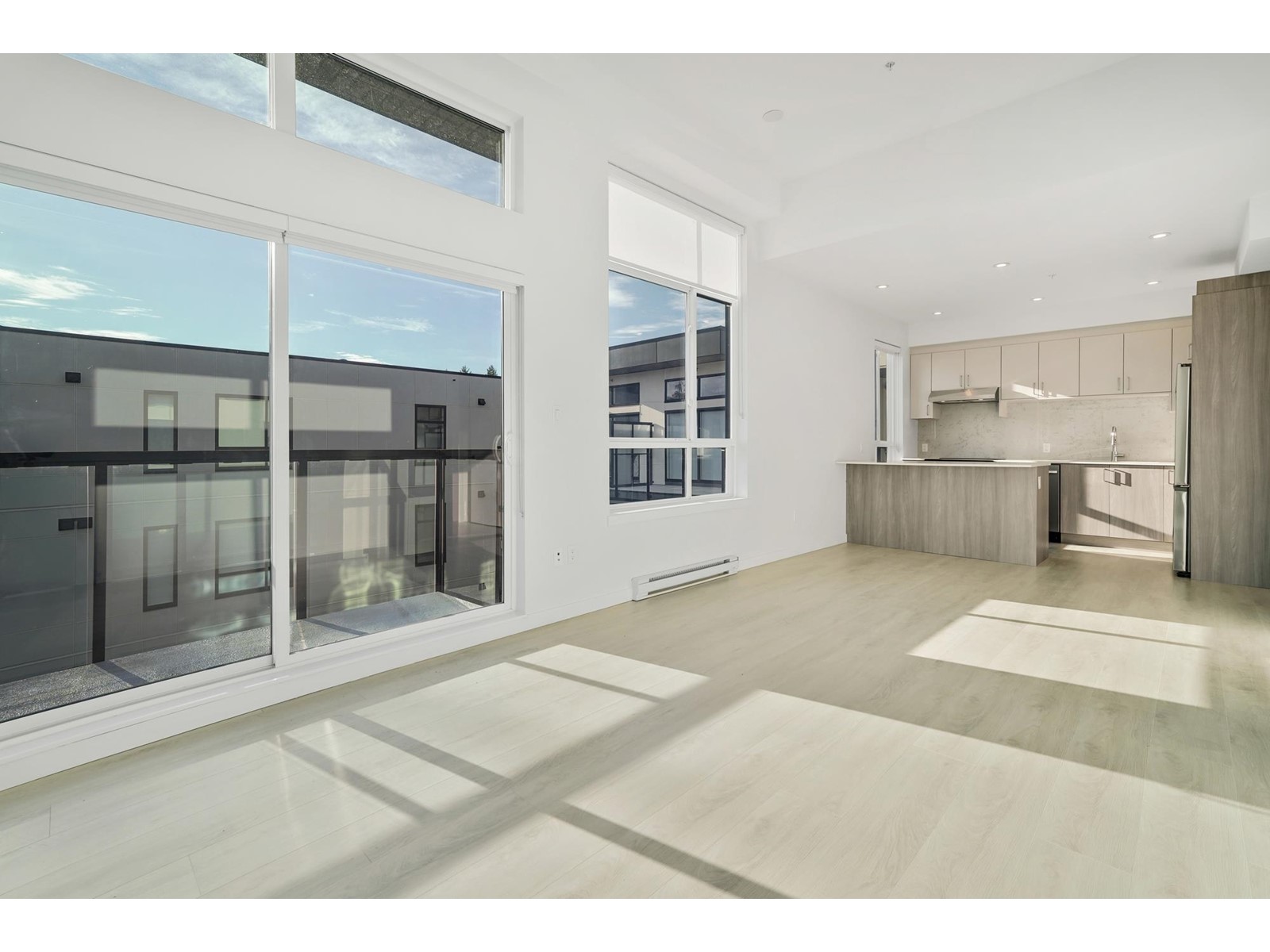 E616 13858 108 Avenue, Surrey, British Columbia  V3T 0T8 - Photo 8 - R2957402