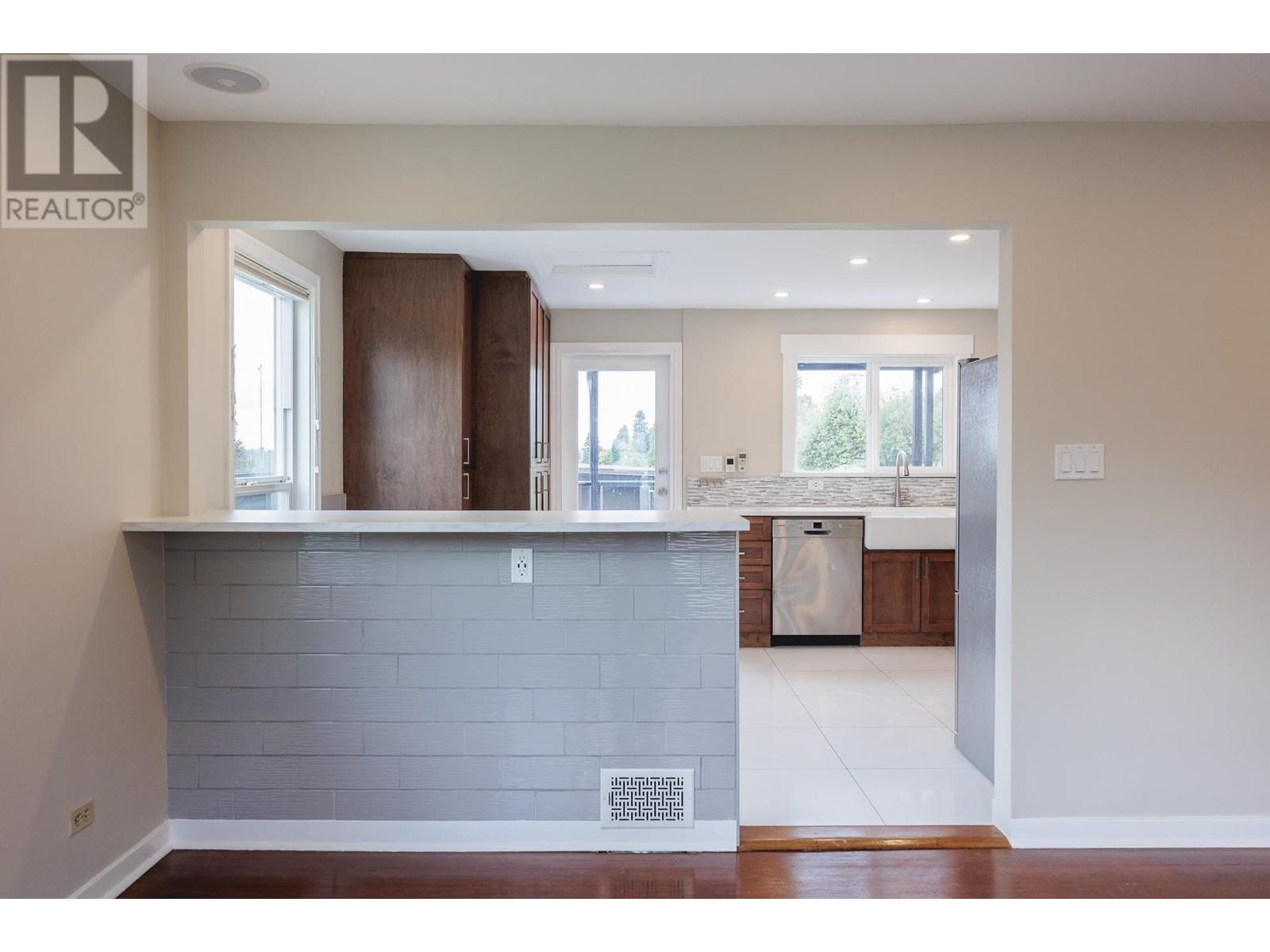 362 Alberta Street, New Westminster, British Columbia  V3L 3J4 - Photo 9 - R2942840