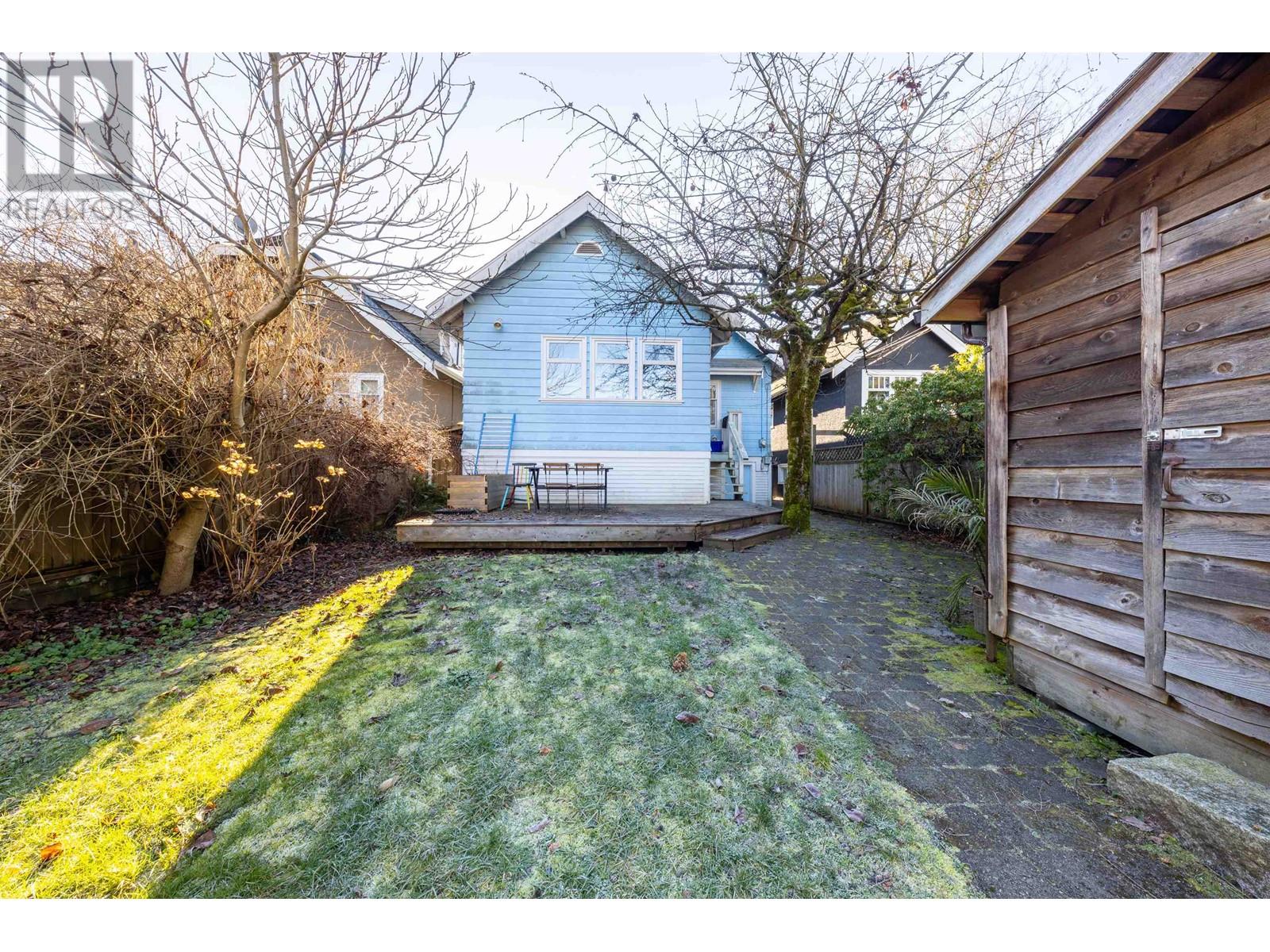 Listing Picture 33 of 40 : 3889 W 18TH AVENUE, Vancouver / 溫哥華 - 魯藝地產 Yvonne Lu Group - MLS Medallion Club Member