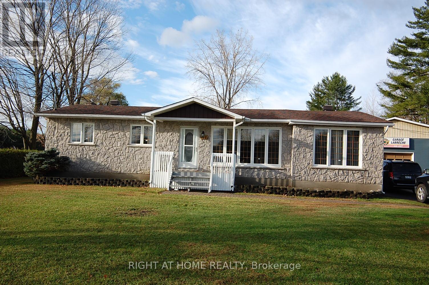 312 Ramage Road N, Clarence-Rockland, Ontario  K4K 1K7 - Photo 2 - X11943136