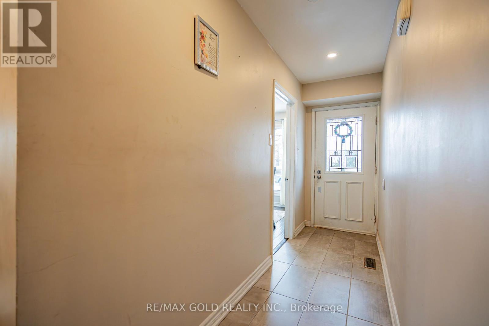 Property at 4 SIMMONS BOULEVARD image 3
