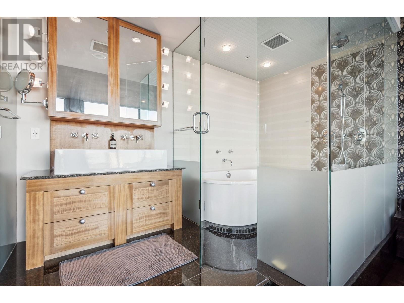 Ph5 1288 W Georgia Street, Vancouver, British Columbia  V6E 4R3 - Photo 20 - R2960824