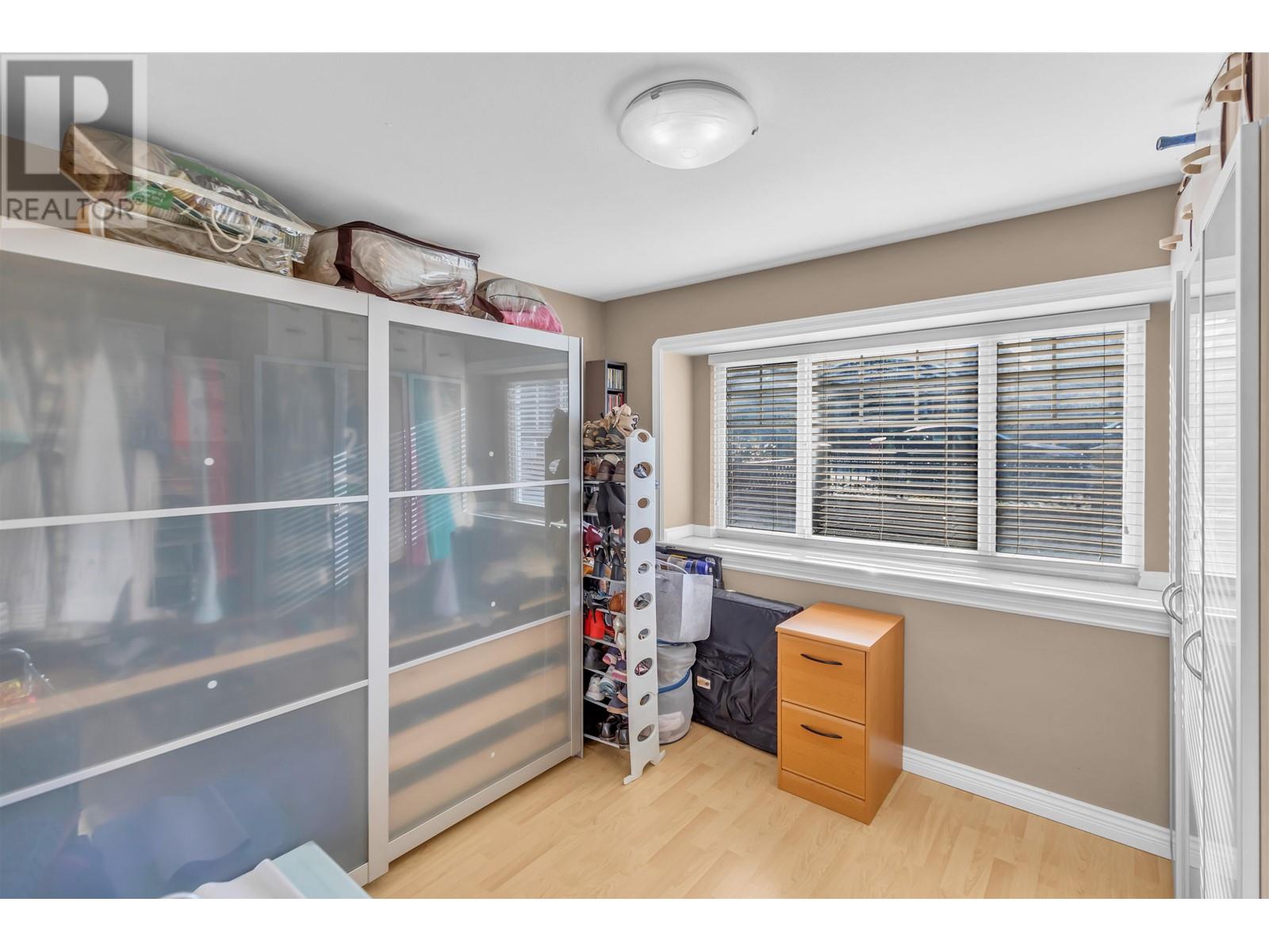Listing Picture 25 of 34 : 4465 CAMBRIDGE STREET, Burnaby / 本拿比 - 魯藝地產 Yvonne Lu Group - MLS Medallion Club Member