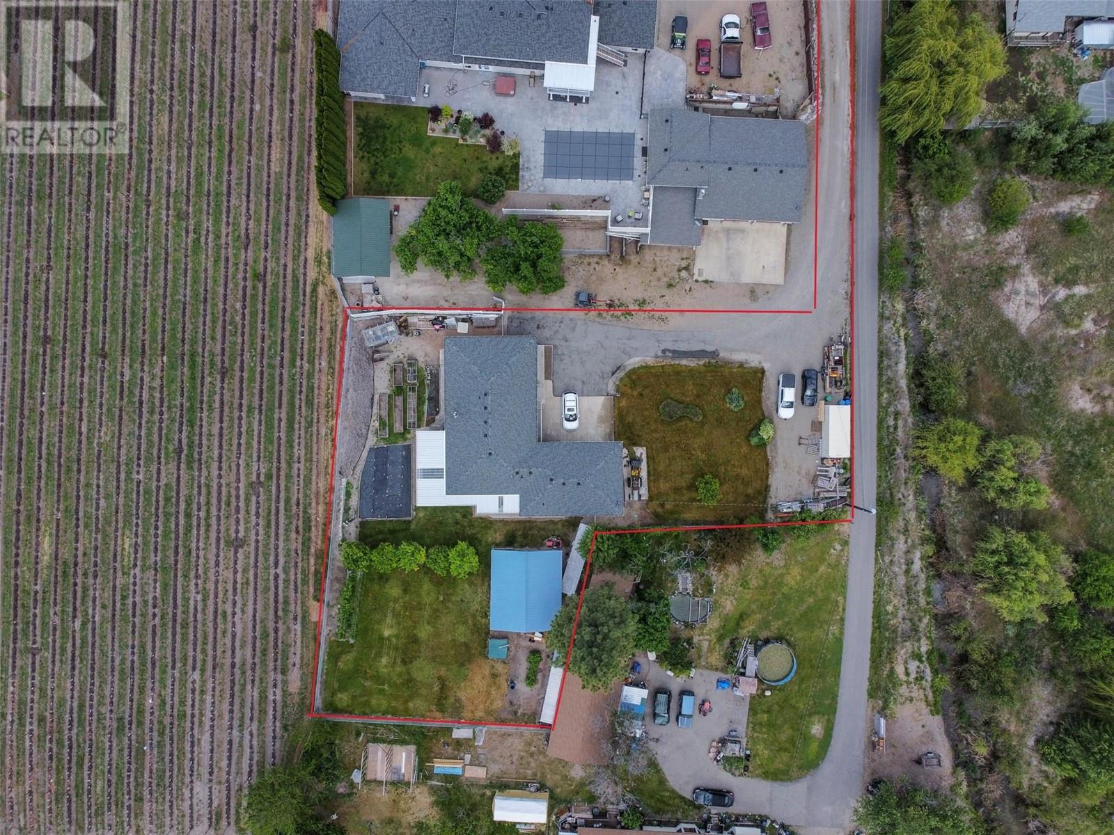 Property at 7811 97 Highway image 3