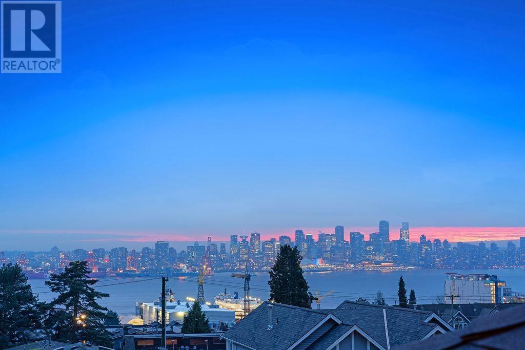 312 E 5th Street, North Vancouver, British Columbia  V7L 1L9 - Photo 6 - R2956191
