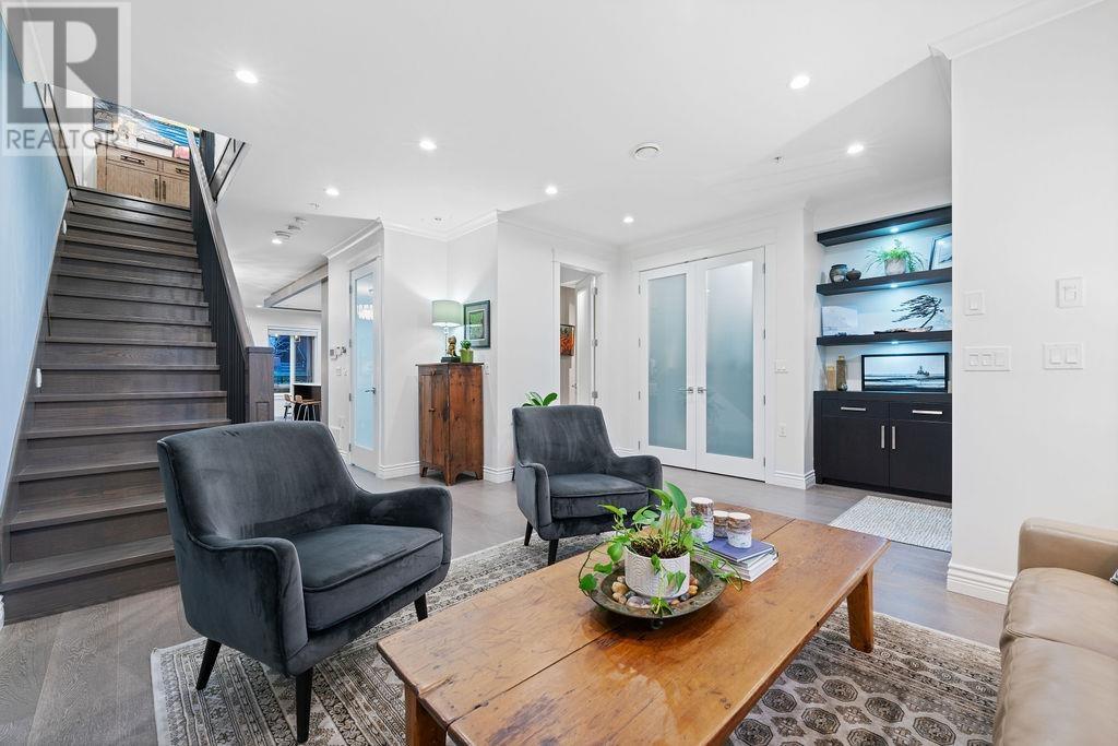 312 E 5th Street, North Vancouver, British Columbia  V7L 1L9 - Photo 30 - R2956191