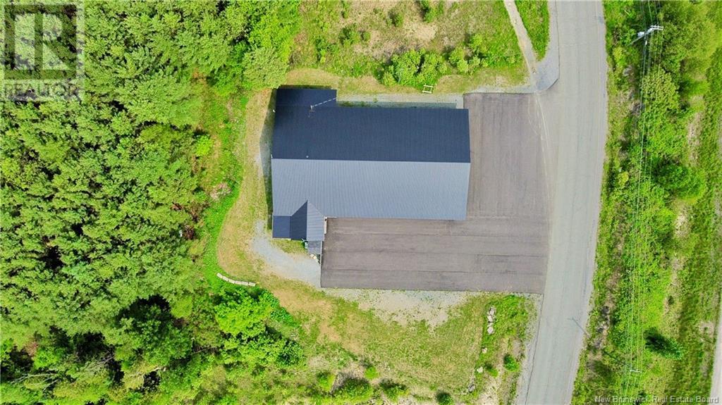 34 Scott Street, Woodstock, New Brunswick  E7M 0C7 - Photo 46 - NB111674