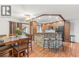 1718 Grandview Avenue, lumby, British Columbia