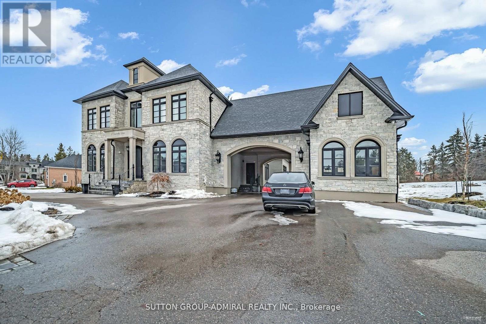 3 VANVALLEY DRIVE, Whitchurch-Stouffville, Ontario