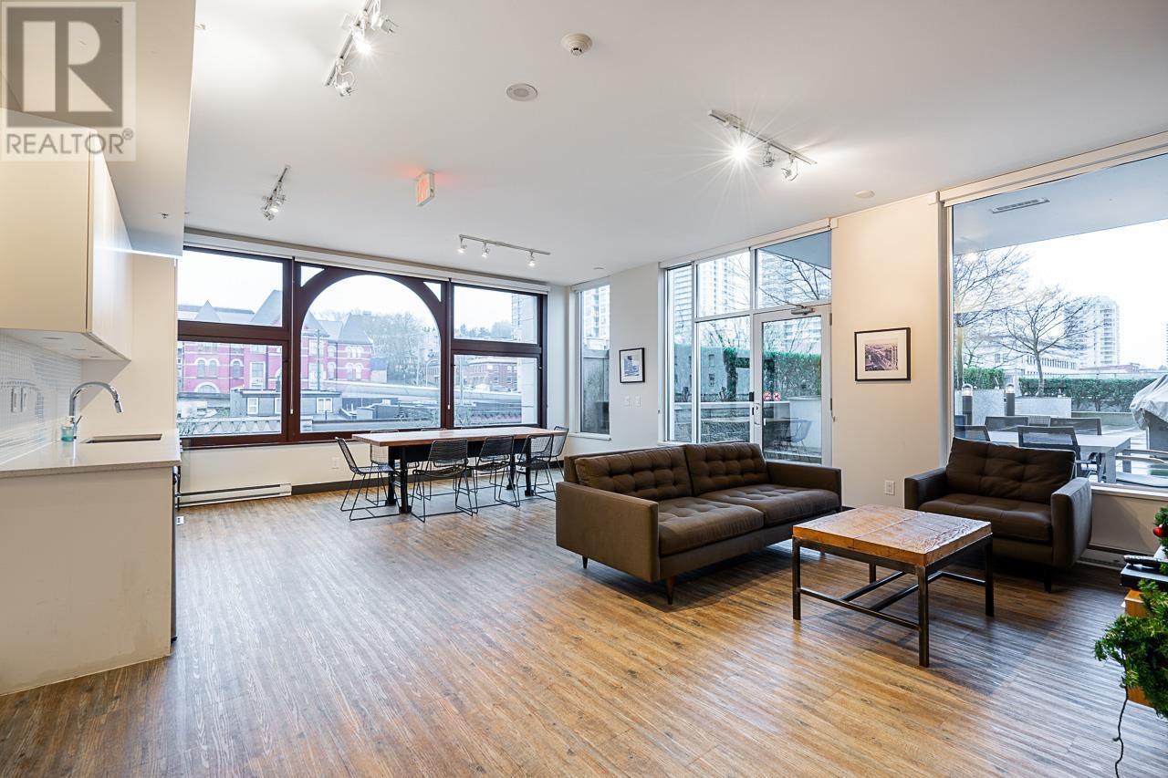 901 668 COLUMBIA STREET