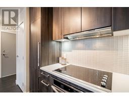 901 668 COLUMBIA STREET