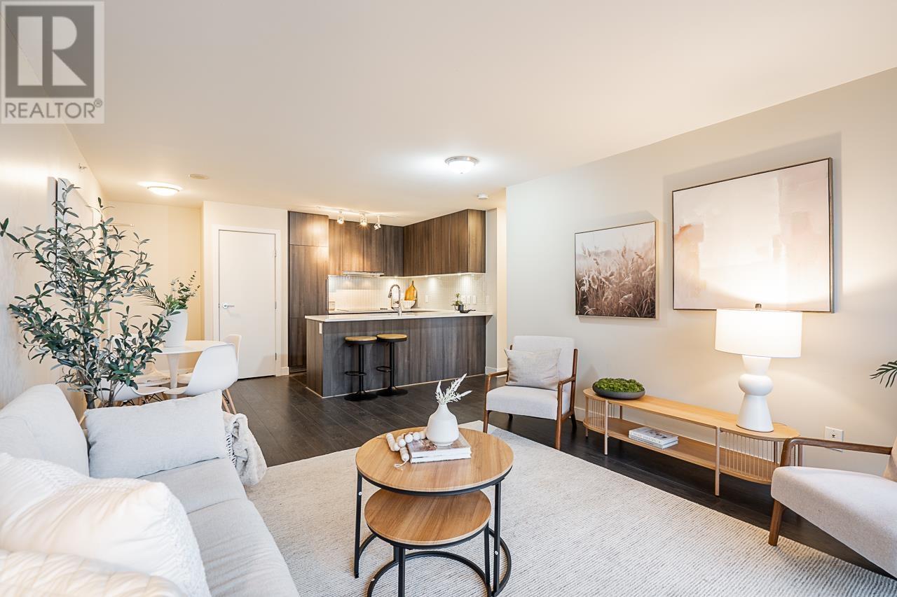 901 668 COLUMBIA STREET