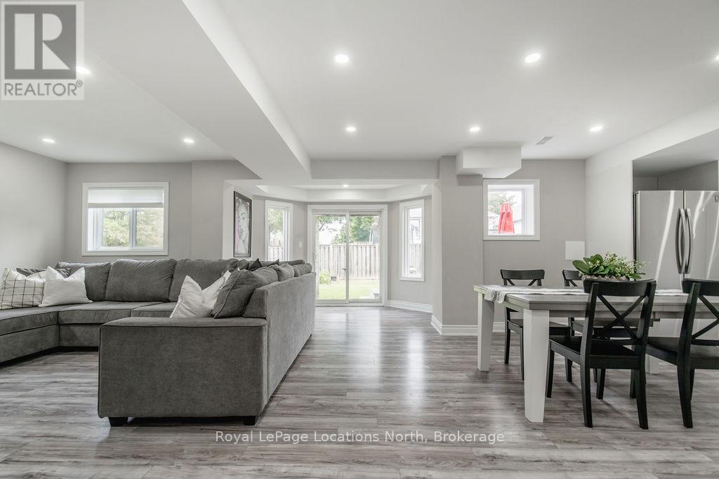 1 Timberland Crescent, Wasaga Beach, Ontario  L9Z 1G7 - Photo 17 - S11943858