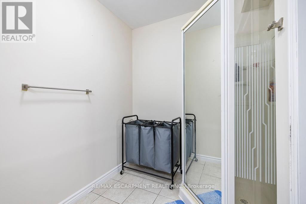 291 St Lawrence Drive, Welland, Ontario  L2C 7H7 - Photo 10 - X11943856
