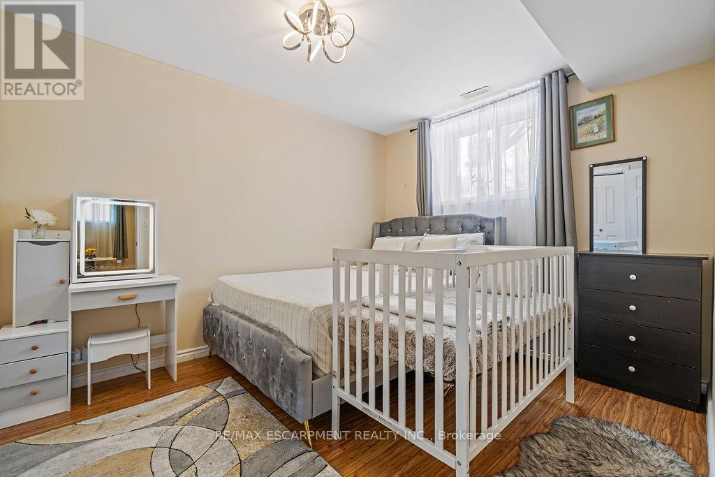 291 St Lawrence Drive, Welland, Ontario  L2C 7H7 - Photo 7 - X11943856