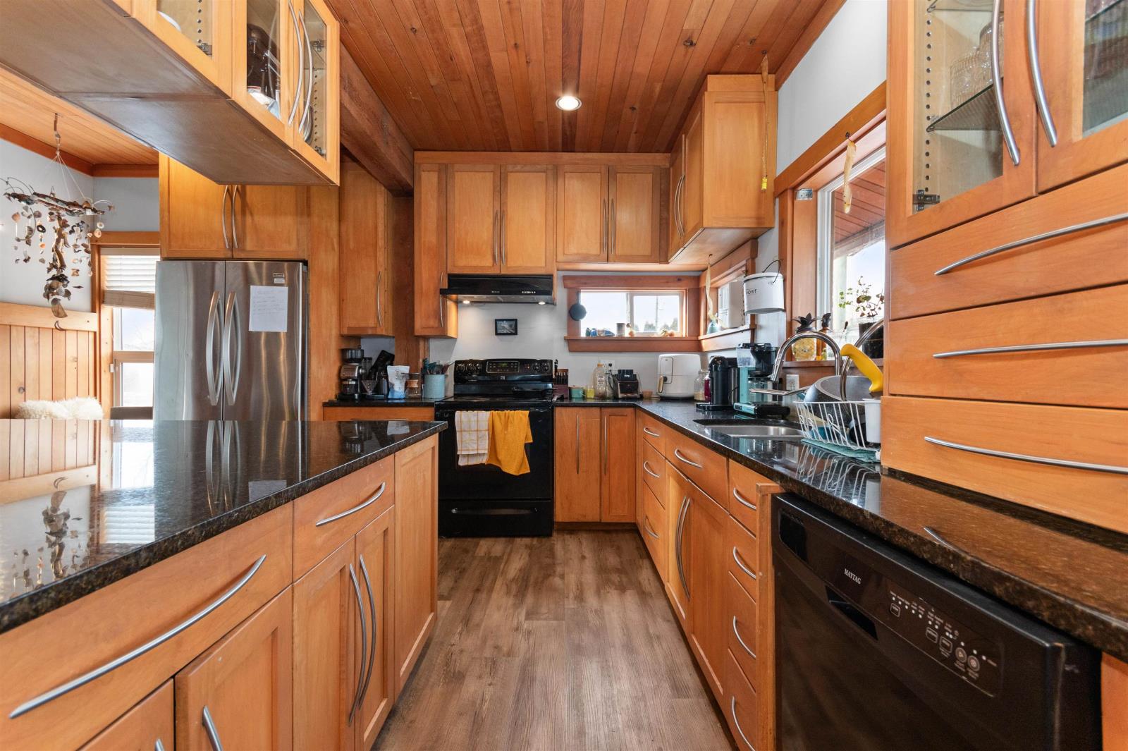 8971 Nowell Street, Chilliwack Downtown, Chilliwack, British Columbia V2P 4W9 - Photo 5 - R2960825