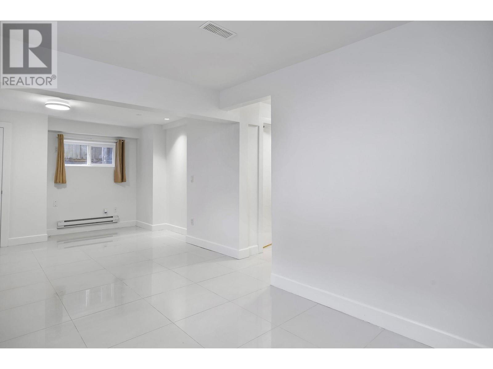Listing Picture 32 of 40 : 51 N SEA AVENUE, Burnaby / 本拿比 - 魯藝地產 Yvonne Lu Group - MLS Medallion Club Member