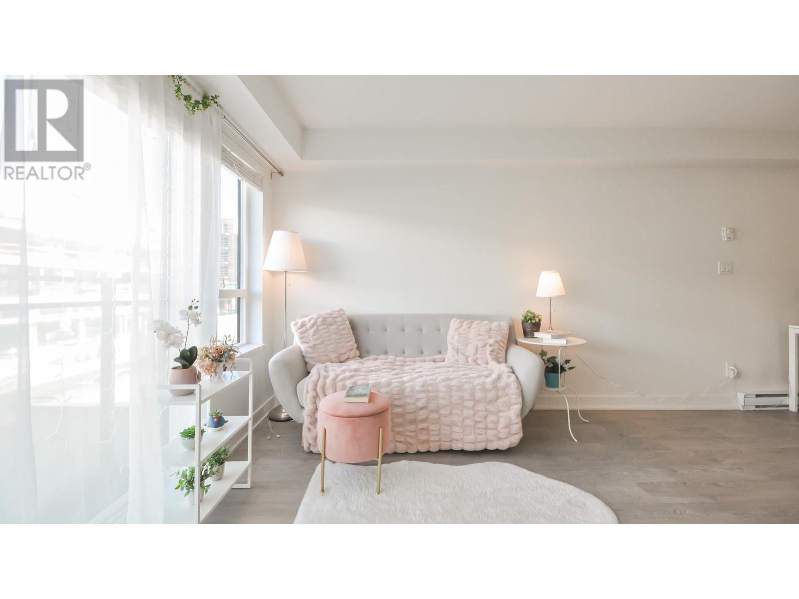 Listing Picture 12 of 21 : 202 2858 W 4TH AVENUE, Vancouver / 溫哥華 - 魯藝地產 Yvonne Lu Group - MLS Medallion Club Member