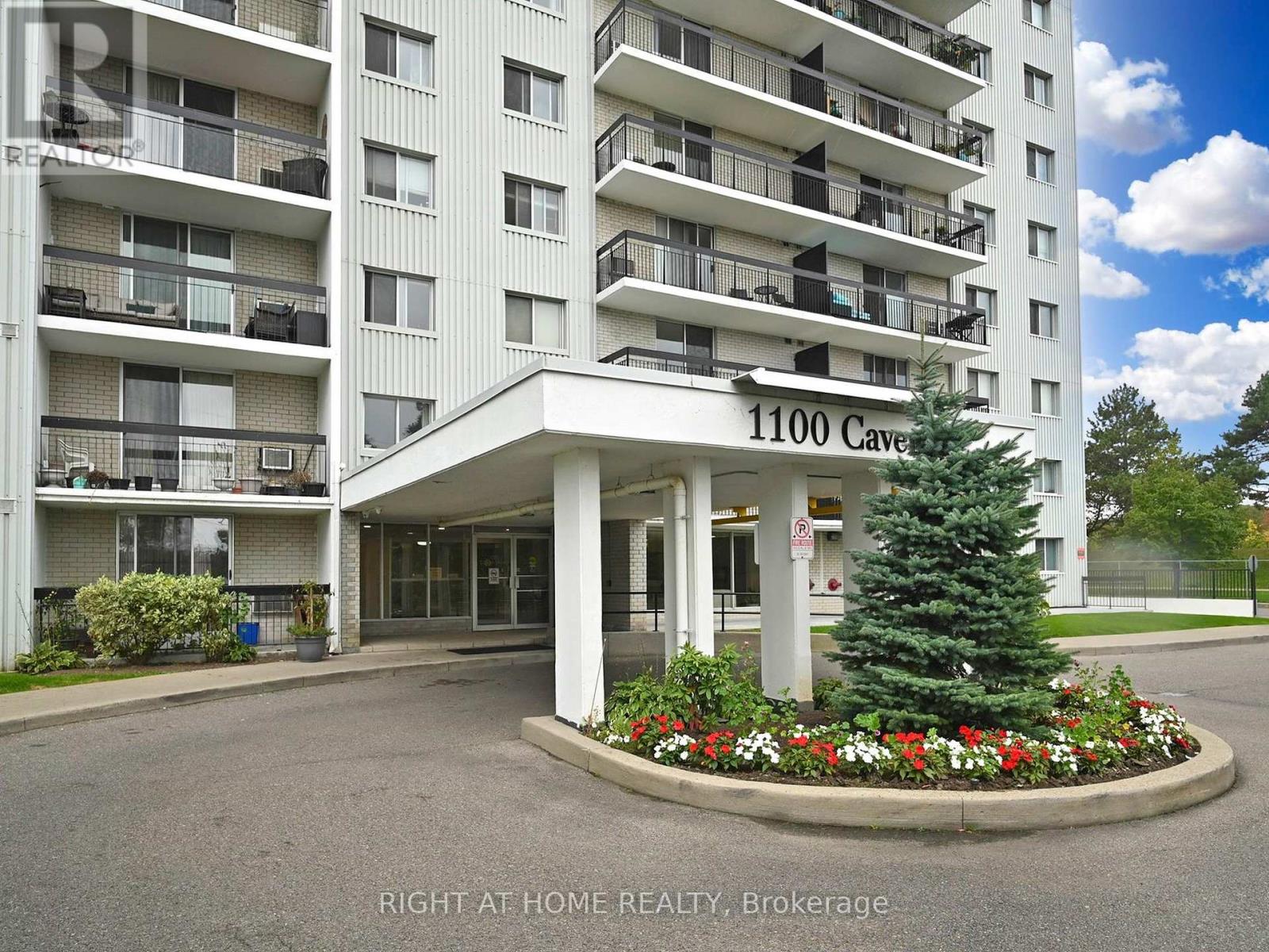 Property at 1004 - 1100 CAVEN STREET image 1