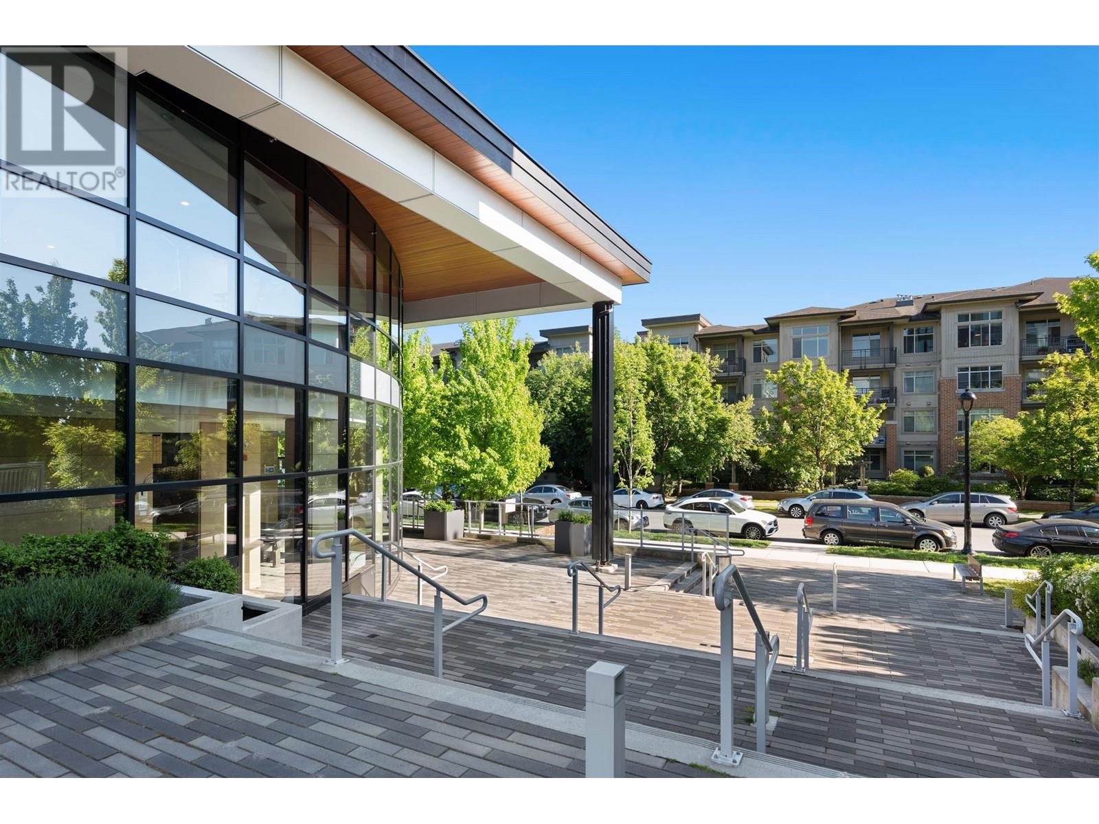 Listing Picture 29 of 30 : 425 9213 ODLIN ROAD, Richmond / 烈治文 - 魯藝地產 Yvonne Lu Group - MLS Medallion Club Member