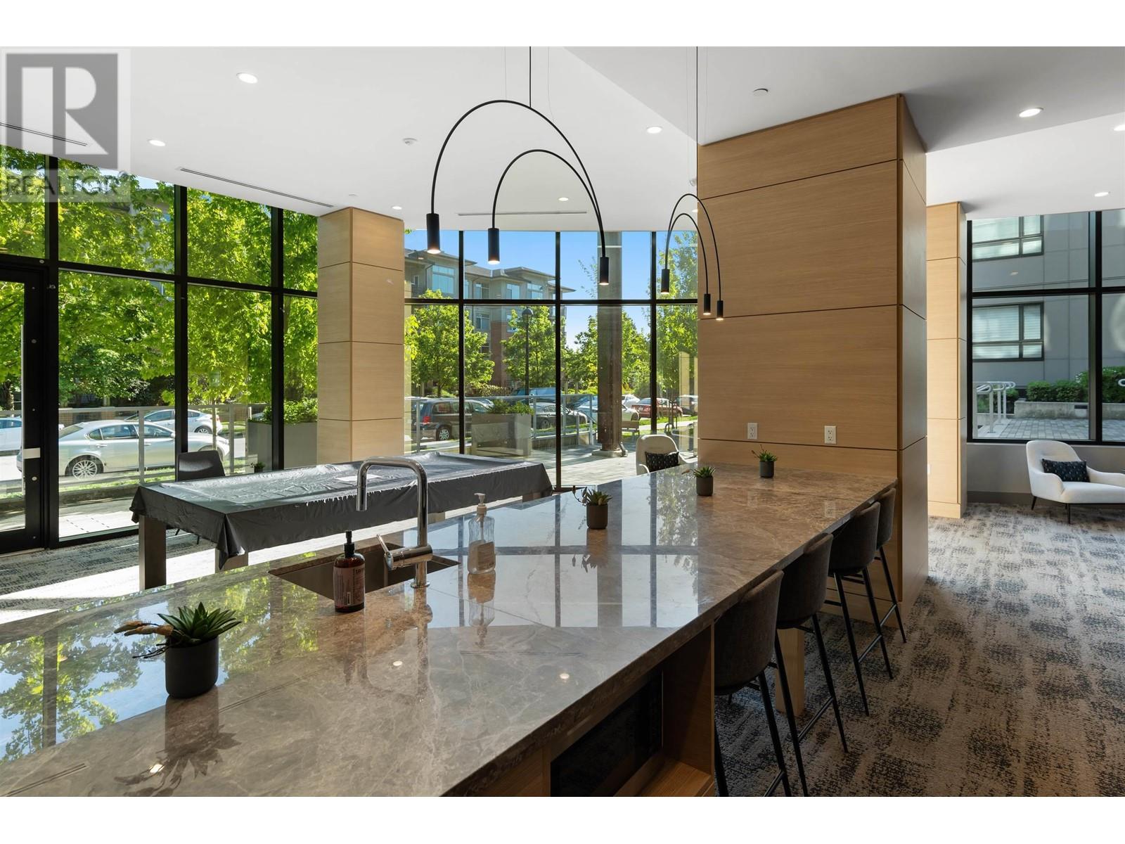 Listing Picture 23 of 30 : 425 9213 ODLIN ROAD, Richmond / 烈治文 - 魯藝地產 Yvonne Lu Group - MLS Medallion Club Member