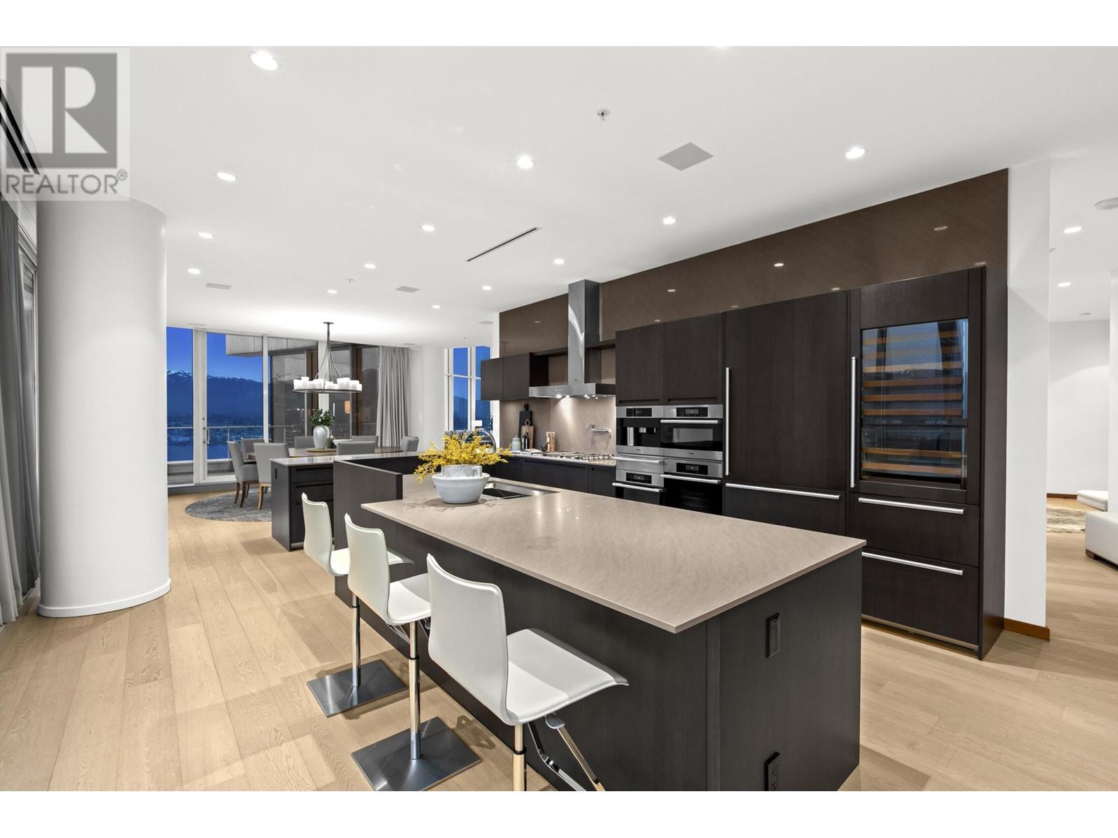 Listing Picture 11 of 40 : PH01 1011 W CORDOVA STREET, Vancouver / 溫哥華 - 魯藝地產 Yvonne Lu Group - MLS Medallion Club Member