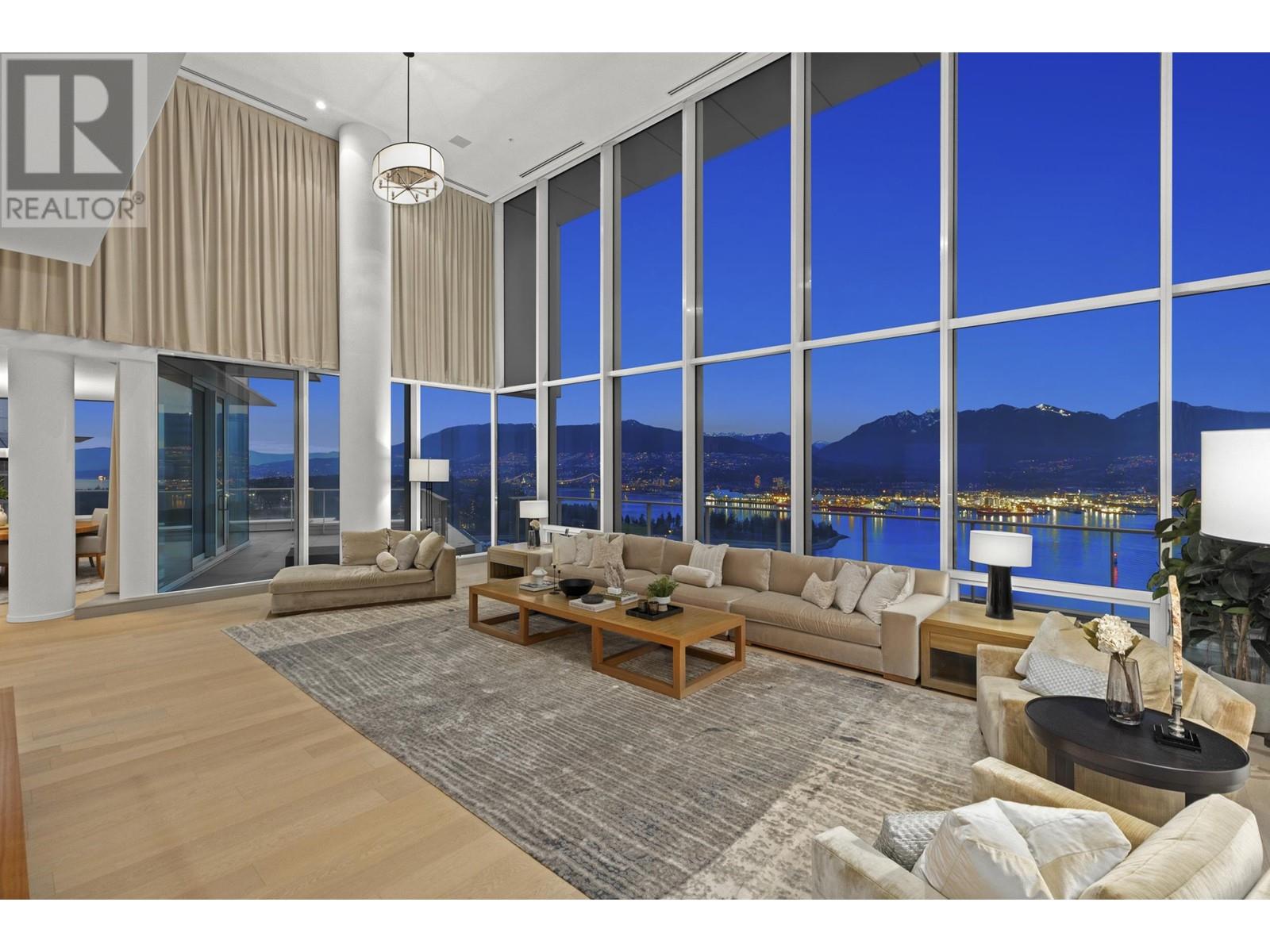 Listing Picture 2 of 40 : PH01 1011 W CORDOVA STREET, Vancouver / 溫哥華 - 魯藝地產 Yvonne Lu Group - MLS Medallion Club Member