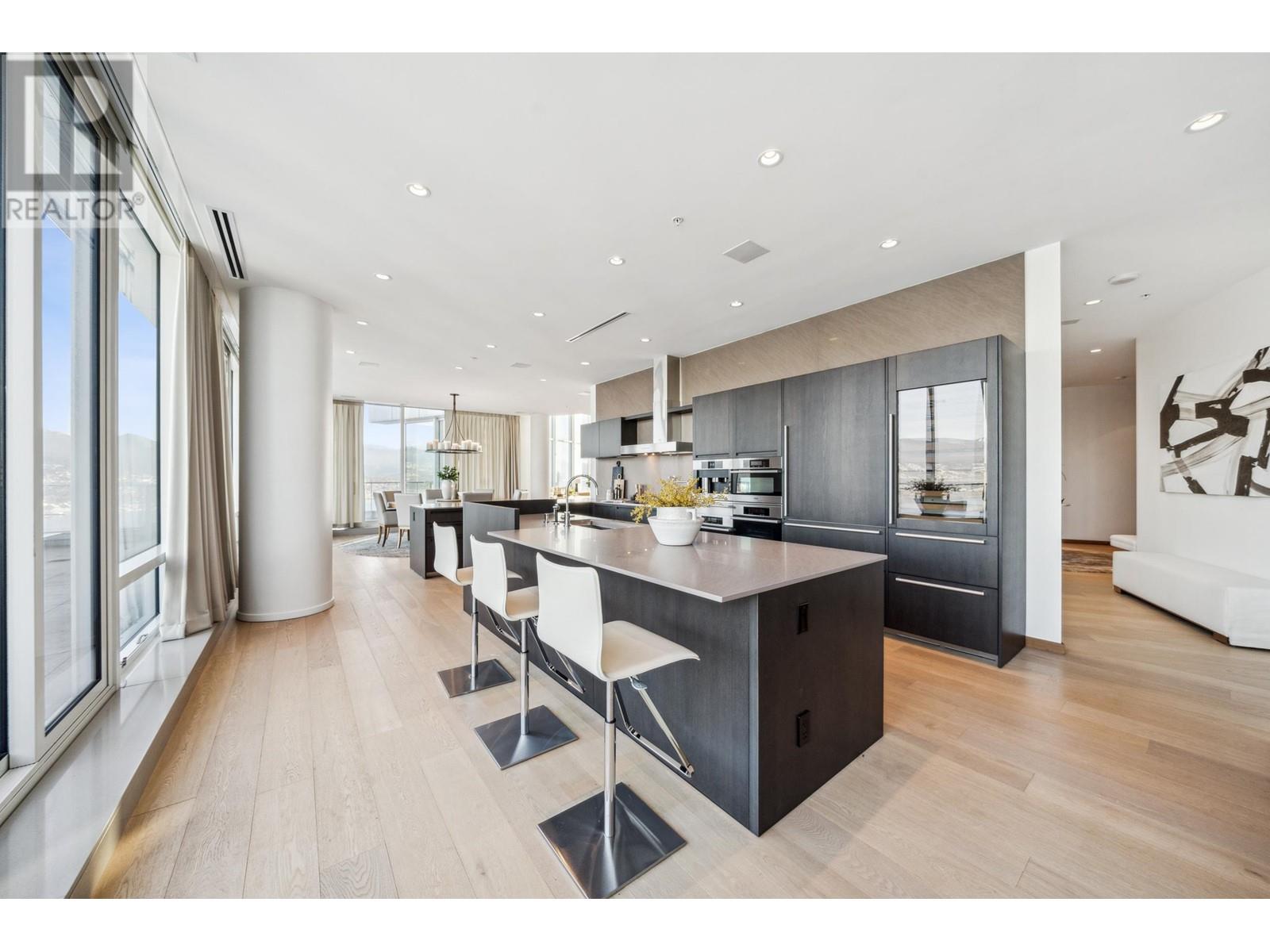 Listing Picture 36 of 40 : PH01 1011 W CORDOVA STREET, Vancouver / 溫哥華 - 魯藝地產 Yvonne Lu Group - MLS Medallion Club Member