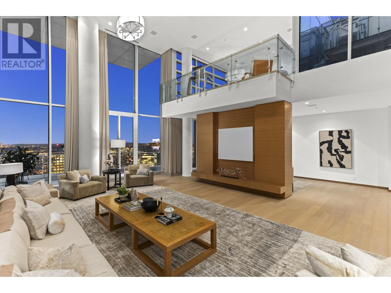 Listing Picture 7 of 40 : PH01 1011 W CORDOVA STREET, Vancouver / 溫哥華 - 魯藝地產 Yvonne Lu Group - MLS Medallion Club Member