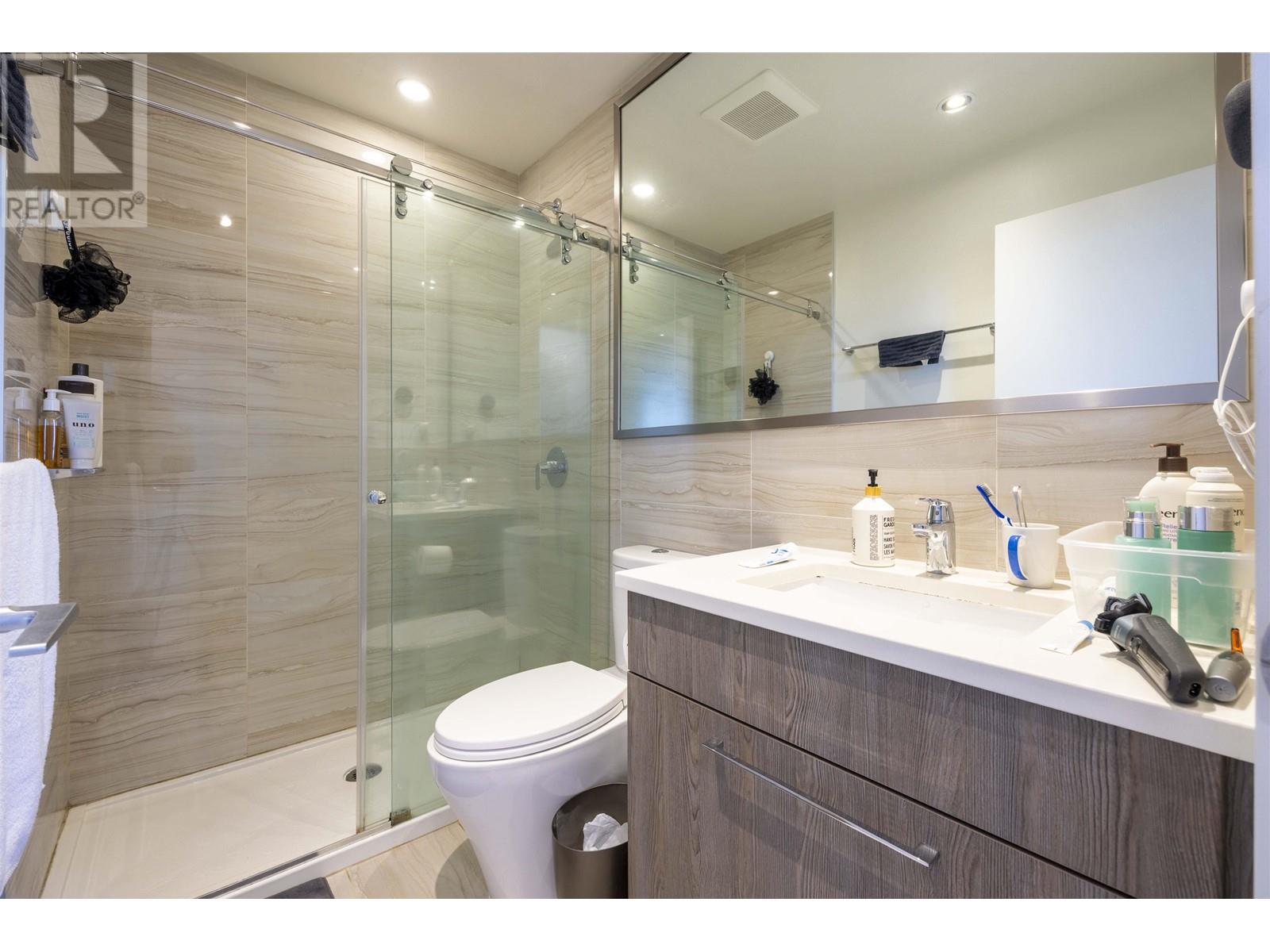 204 691 North Road, Coquitlam, British Columbia  V3J 0H9 - Photo 13 - R2960893