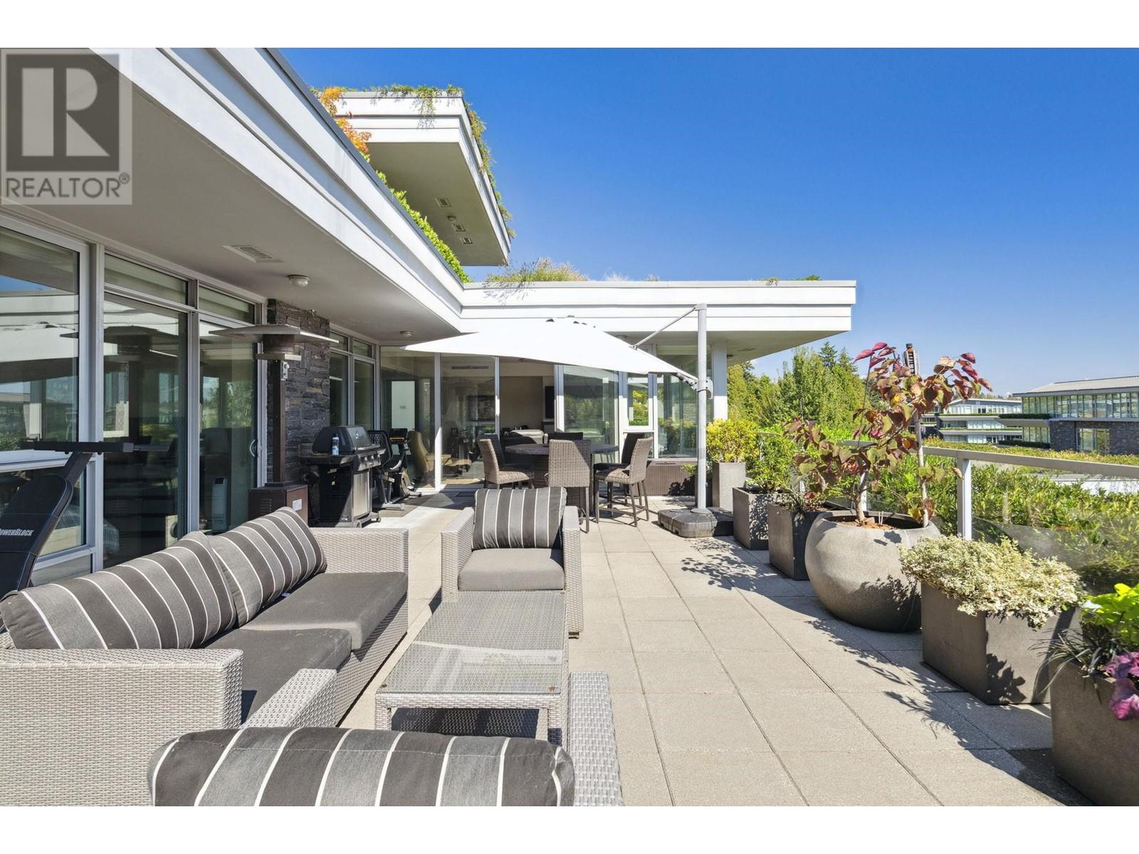 301 918 Keith Road, West Vancouver, British Columbia  V7T 1M3 - Photo 16 - R2960916
