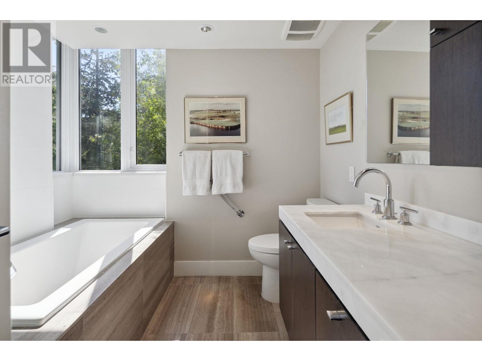 301 918 Keith Road, West Vancouver, British Columbia  V7T 1M3 - Photo 21 - R2960916