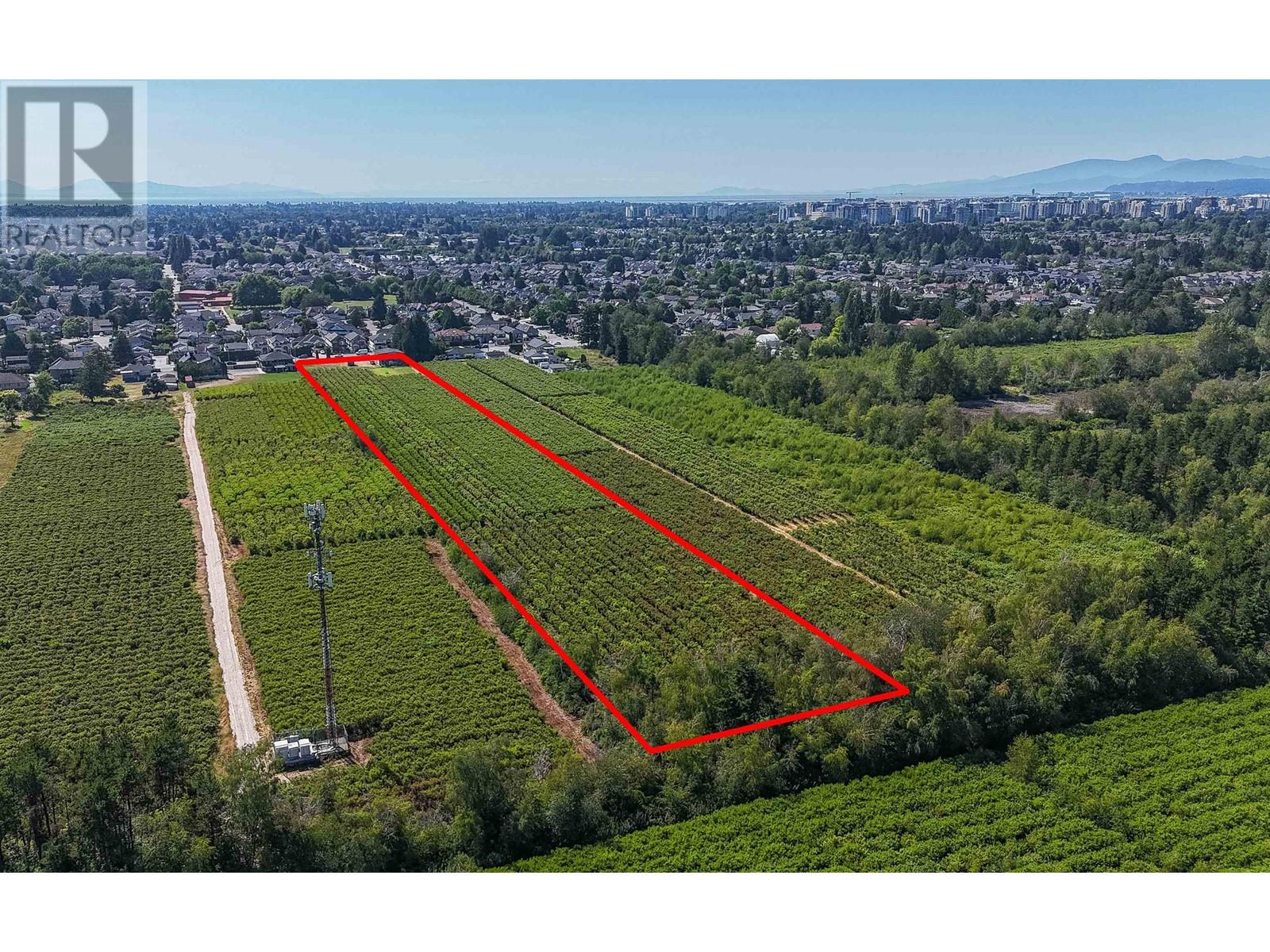 Listing Picture 17 of 28 : 8480 NO. 4 ROAD, Richmond / 烈治文 - 魯藝地產 Yvonne Lu Group - MLS Medallion Club Member