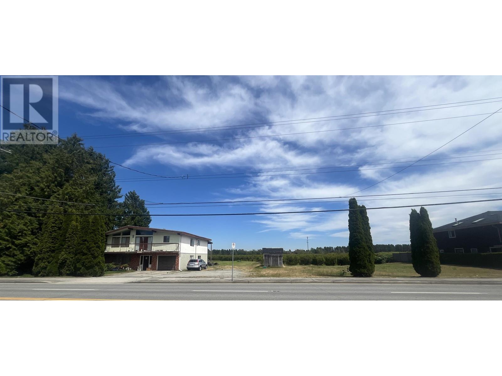 Listing Picture 13 of 28 : 8480 NO. 4 ROAD, Richmond / 烈治文 - 魯藝地產 Yvonne Lu Group - MLS Medallion Club Member