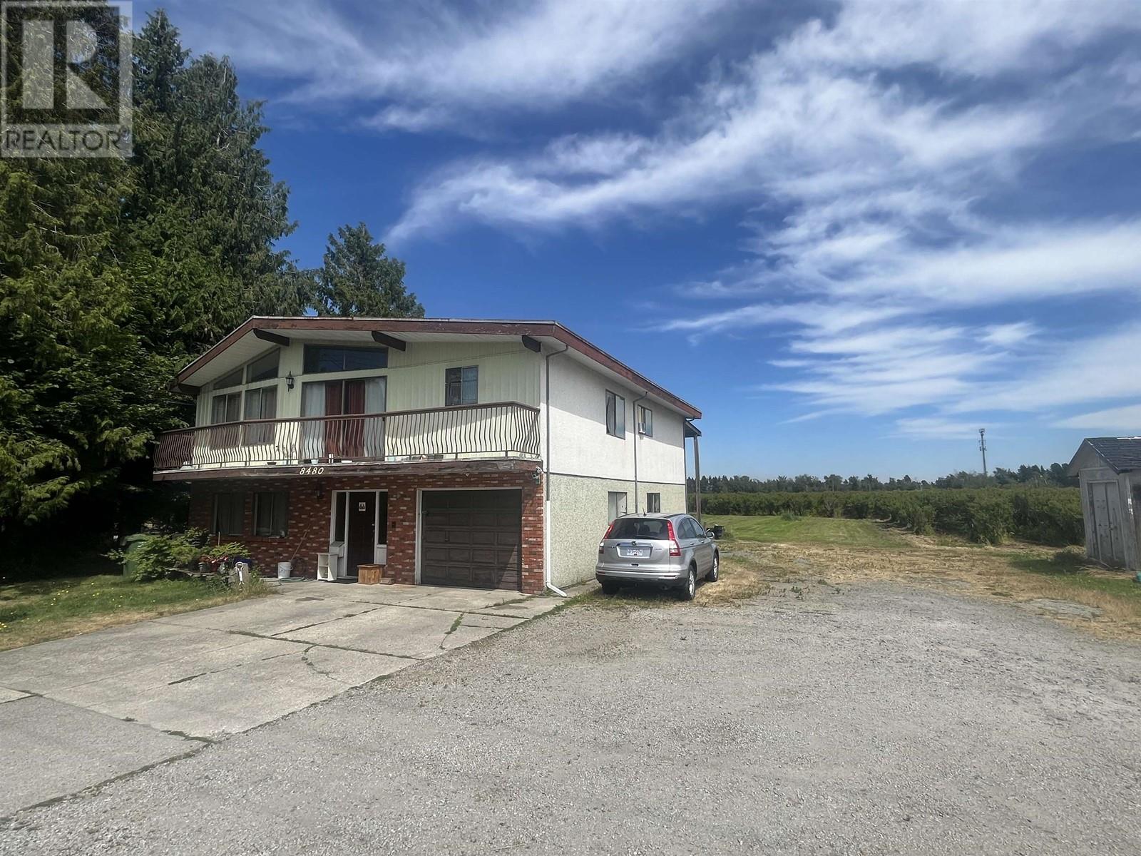Listing Picture 9 of 28 : 8480 NO. 4 ROAD, Richmond / 烈治文 - 魯藝地產 Yvonne Lu Group - MLS Medallion Club Member