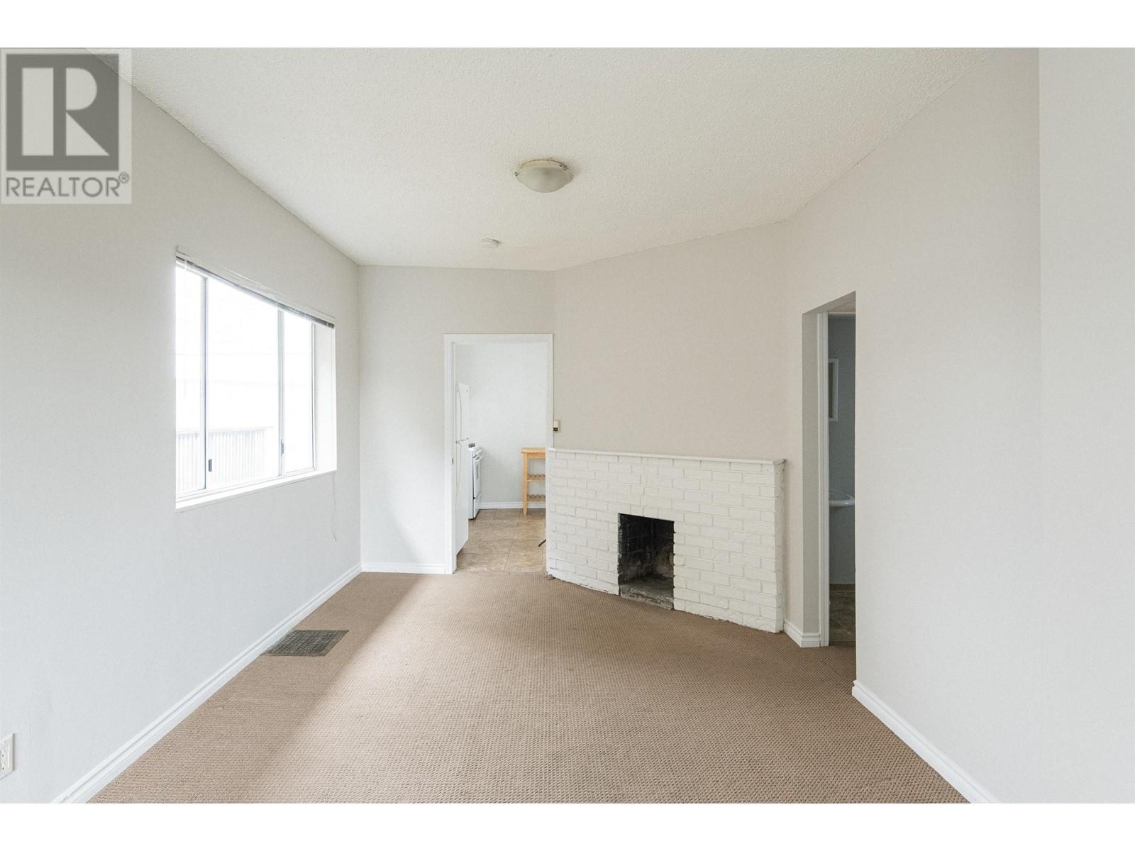 3746 Inverness Street, Vancouver, British Columbia  V5V 4V9 - Photo 3 - R2960896
