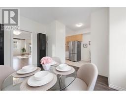 5 7322 HEATHER STREET