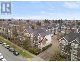 5 7322 HEATHER STREET