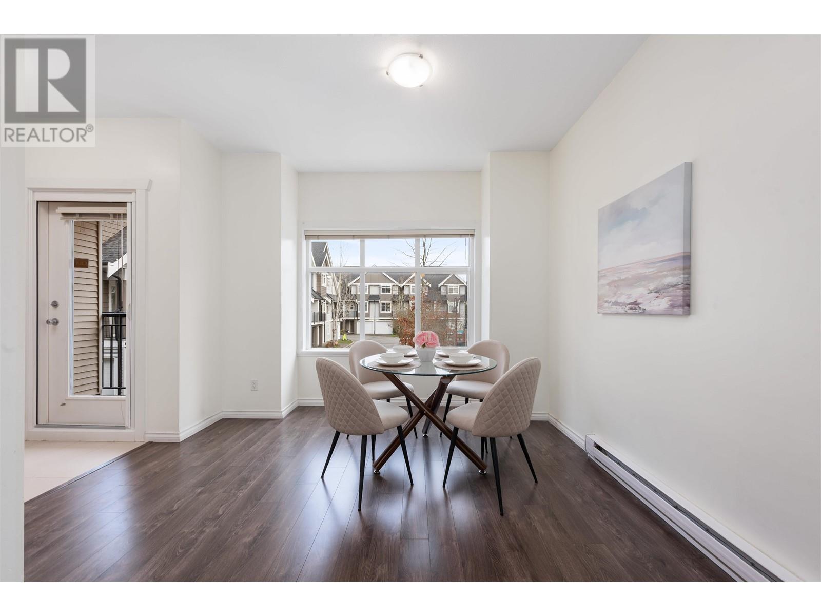 5 7322 HEATHER STREET