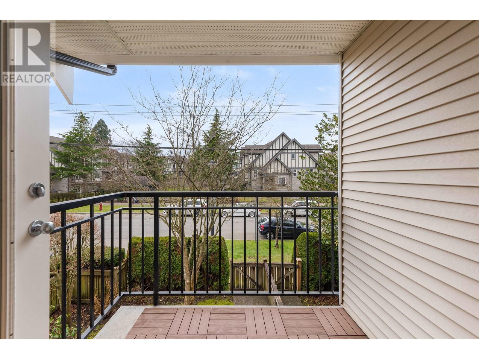 5 7322 HEATHER STREET