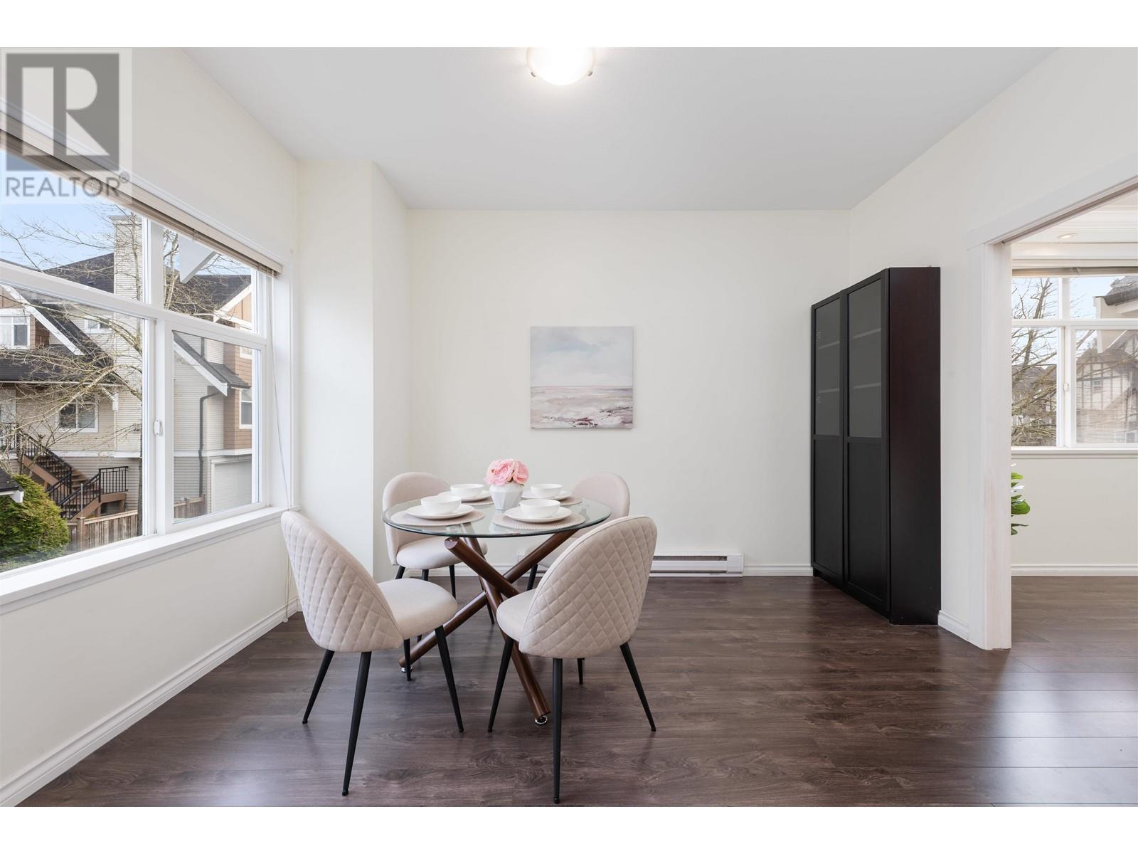 5 7322 HEATHER STREET