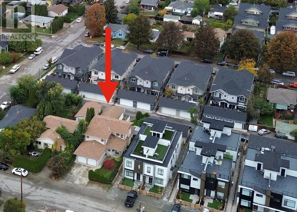 Property at 1020 Martin Avenue image 3