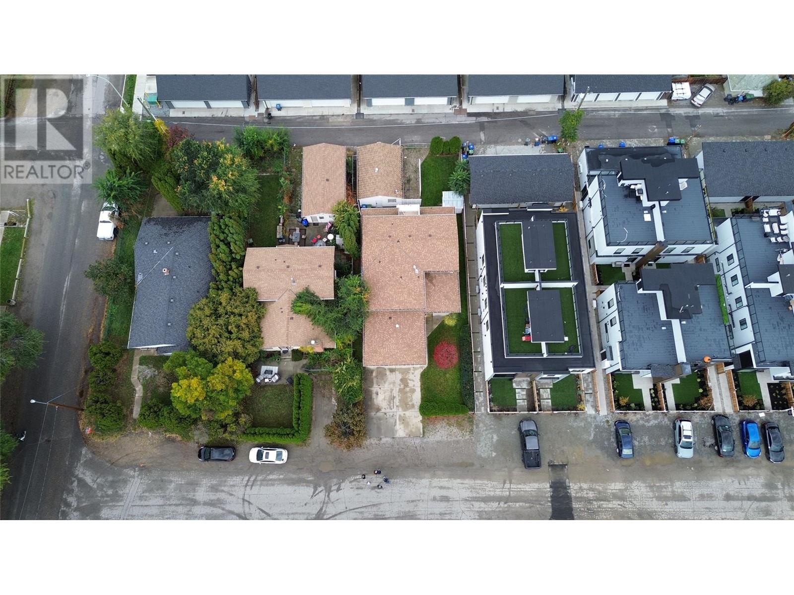 Property at 1020 Martin Avenue image 4