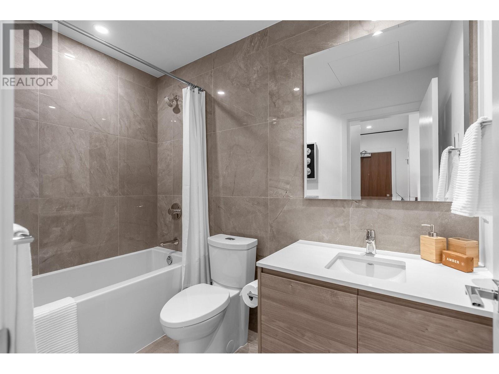 2304 680 Quayside Drive, New Westminster, British Columbia  V3M 0P2 - Photo 28 - R2960478